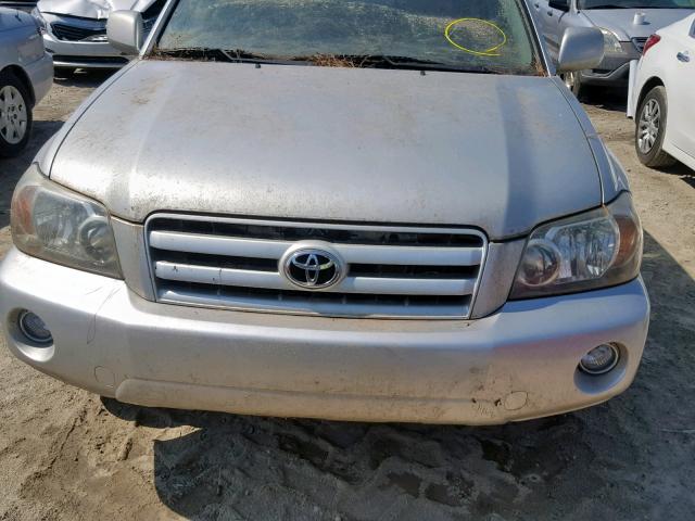 JTEDP21A250049641 - 2005 TOYOTA HIGHLANDER SILVER photo 9