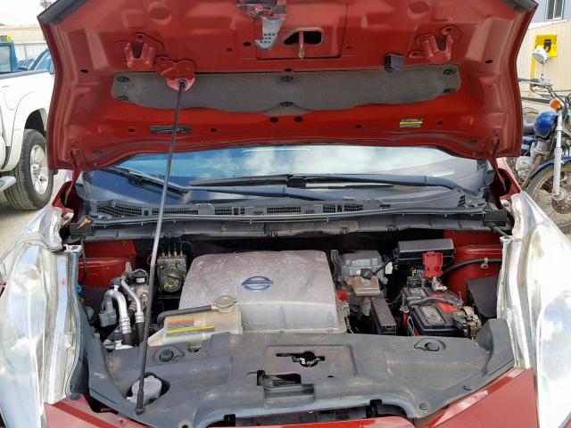 1N4AZ0CPXDC403139 - 2013 NISSAN LEAF S RED photo 7