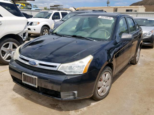 1FAHP34N58W109977 - 2008 FORD FOCUS S/SE BLACK photo 2