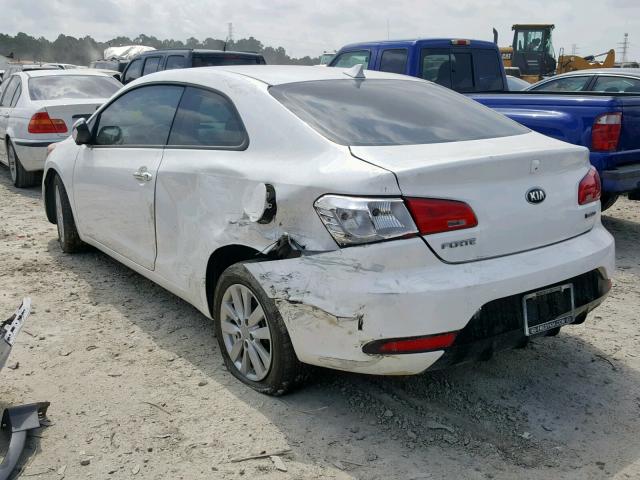 KNAFX6A81G5649989 - 2016 KIA FORTE EX WHITE photo 3