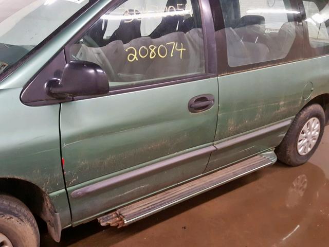 2B4FP25B7XR370032 - 1999 DODGE CARAVAN GREEN photo 9