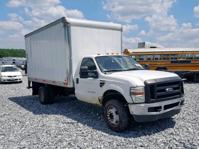 1FDAF56R09EB01315 - 2009 FORD F550 SUPER WHITE photo 1