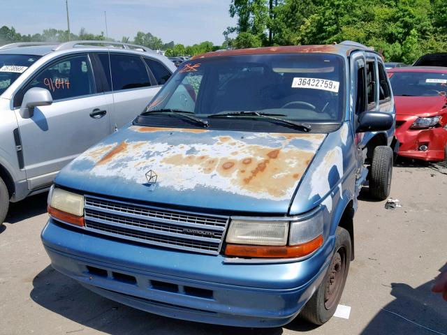 2P4GH45R9SR315521 - 1995 PLYMOUTH VOYAGER SE BLUE photo 2