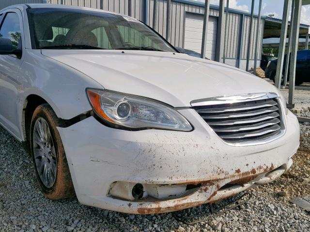 1C3CCBAB6CN235983 - 2012 CHRYSLER 200 LX WHITE photo 9