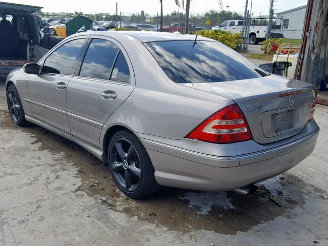 WDBRF40J05A784752 - 2005 MERCEDES-BENZ C 230K SPO SILVER photo 3