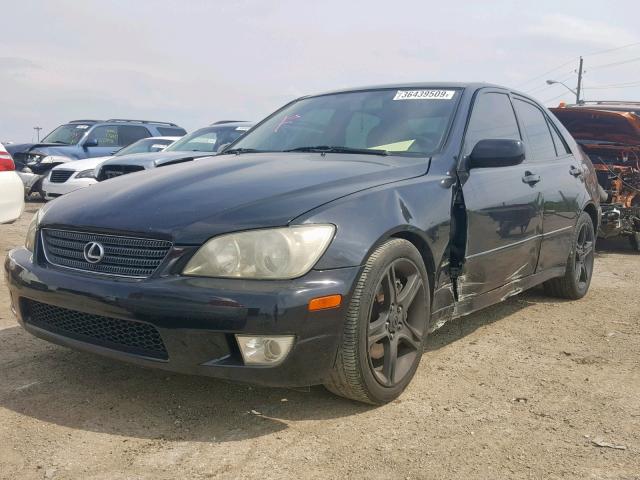 JTHBD182610015031 - 2001 LEXUS IS 300 BLACK photo 2