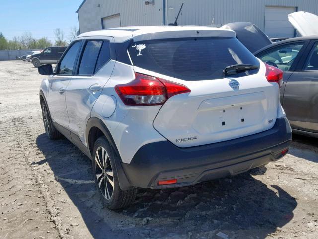 3N1CP5CU1JL514192 - 2018 NISSAN KICKS S WHITE photo 3