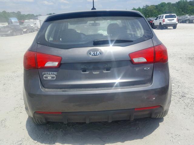 KNAFU5A29D5744505 - 2013 KIA FORTE EX BEIGE photo 9