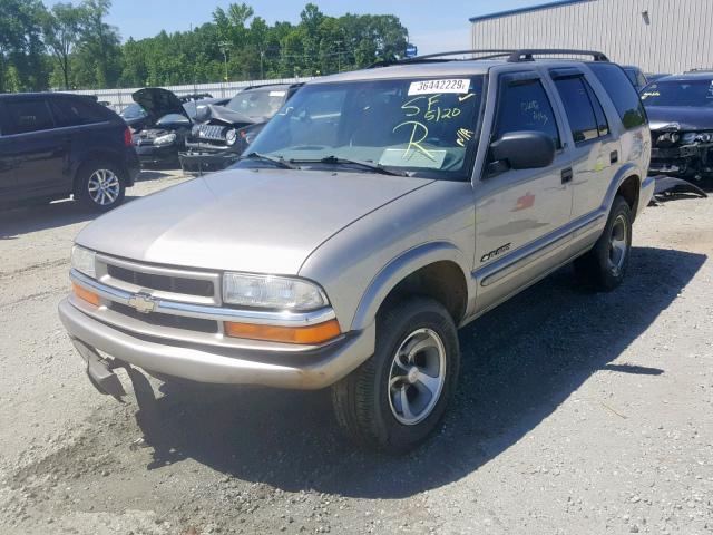 1GNCS13W62K145104 - 2002 CHEVROLET BLAZER GOLD photo 2