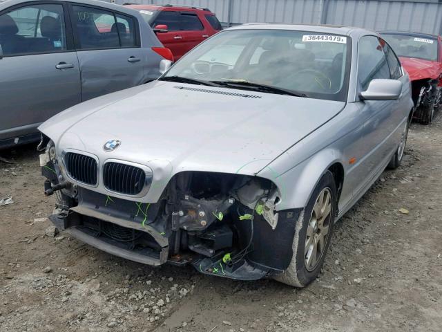 WBABM3341YJN82870 - 2000 BMW 323 CI SILVER photo 2