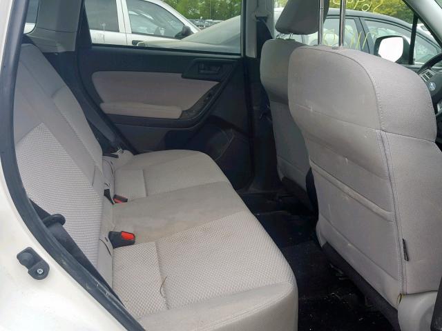 JF2SJADC6FH585940 - 2015 SUBARU FORESTER 2 WHITE photo 6
