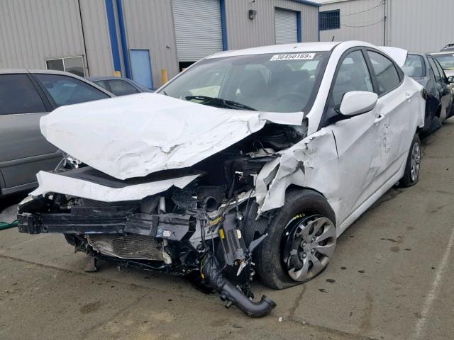 KMHCT4AE2HU179003 - 2017 HYUNDAI ACCENT SE WHITE photo 2