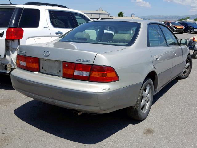 JT8BF28G0X5056083 - 1999 LEXUS ES 300 BEIGE photo 4