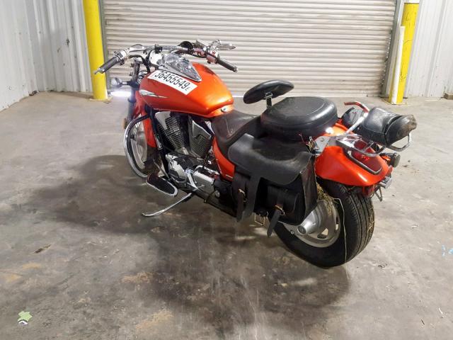 1HFSC55096A214130 - 2006 HONDA VTX1300 C ORANGE photo 3