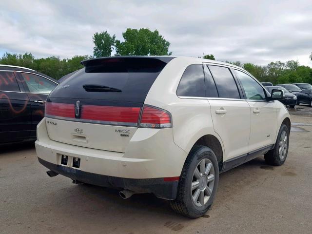 2LMDU88C07BJ07044 - 2007 LINCOLN MKX CREAM photo 4