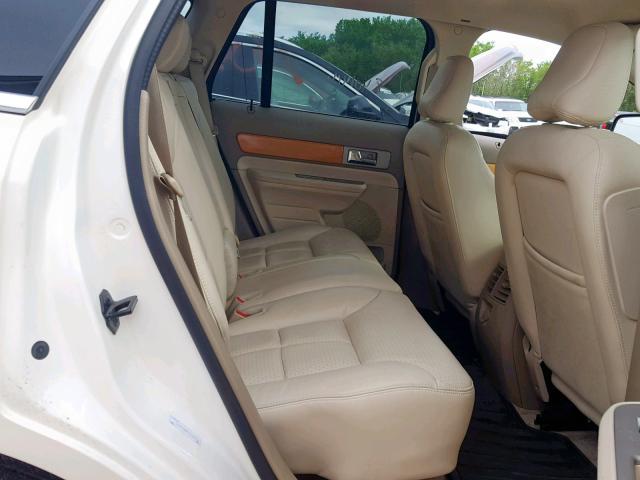 2LMDU88C07BJ07044 - 2007 LINCOLN MKX CREAM photo 6