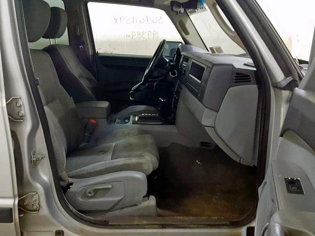 1J8HG48KX7C690031 - 2007 JEEP COMMANDER SILVER photo 5