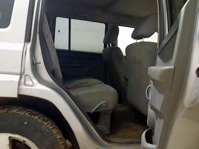 1J8HG48KX7C690031 - 2007 JEEP COMMANDER SILVER photo 6