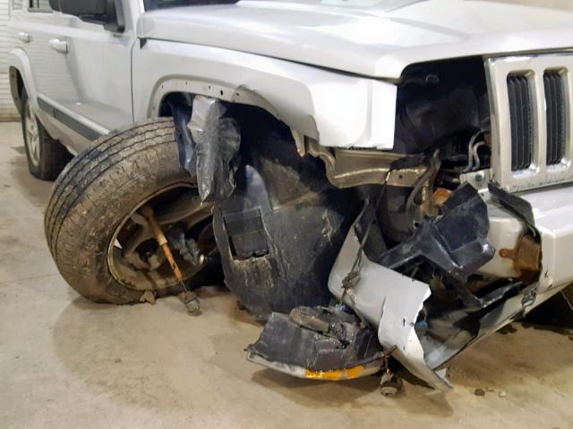 1J8HG48KX7C690031 - 2007 JEEP COMMANDER SILVER photo 9