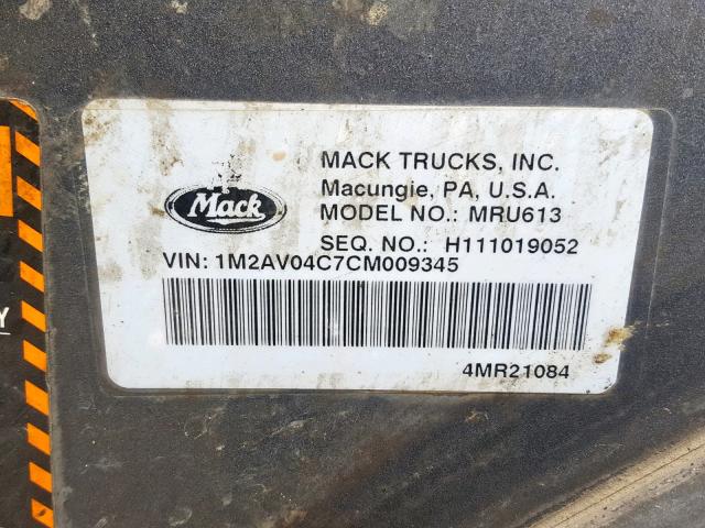 1M2AV04C7CM009345 - 2012 MACK 600 MRU600 BLACK photo 10