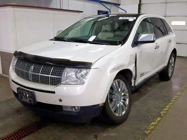 2LMDJ8JC2ABJ08545 - 2010 LINCOLN MKX WHITE photo 2