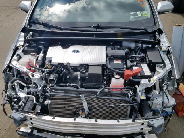 JTDKARFP5H3002125 - 2017 TOYOTA PRIUS PRIM 银色 照片 7