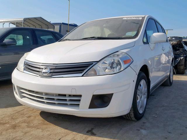 3N1BC1CP5AL437353 - 2010 NISSAN VERSA S WHITE photo 2