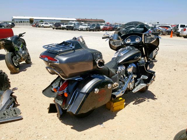 56KTRAAA6G3338134 - 2016 INDIAN MOTORCYCLE CO. ROADMASTER CHARCOAL photo 4