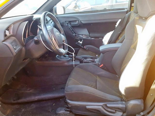 JTKJF5C78C3027810 - 2012 TOYOTA SCION TC ყვითელი ფოტო 5