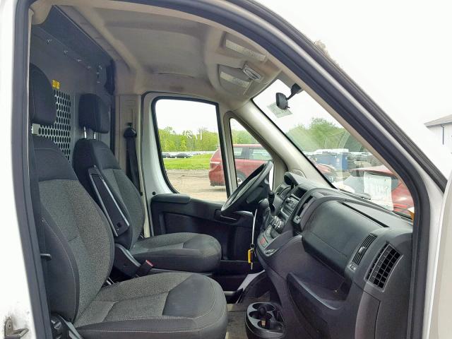 3C6TRVNG4HE523165 - 2017 RAM PROMASTER WHITE photo 5
