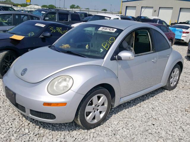 3VWPW31C37M512881 - 2007 VOLKSWAGEN NEW BEETLE Gümüş foto 2