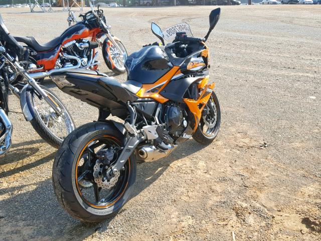 JKAEXEK15KDA31581 - 2019 KAWASAKI EX650 F ORANGE photo 4