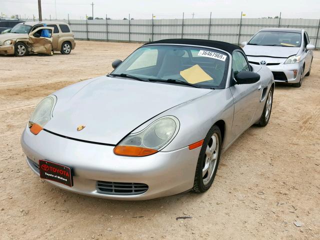 WP0CA29832U621999 - 2002 PORSCHE BOXSTER SILVER photo 2