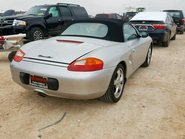 WP0CA29832U621999 - 2002 PORSCHE BOXSTER SILVER photo 4