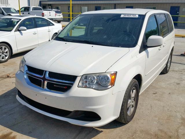 2C4RDGCG8DR522190 - 2013 DODGE GRAND CARA WHITE photo 2