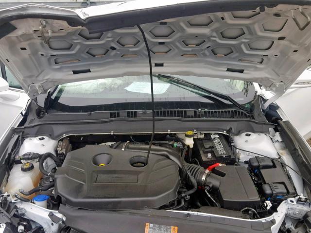 3FA6P0D94JR151414 - 2018 FORD FUSION TIT WHITE photo 7