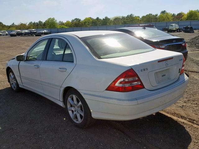 WDBRF92HX7F931656 - 2007 MERCEDES-BENZ C 280 4MAT WHITE photo 3