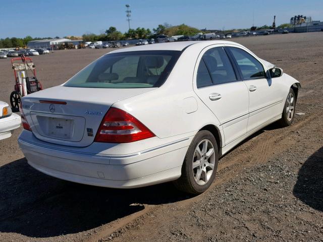 WDBRF92HX7F931656 - 2007 MERCEDES-BENZ C 280 4MAT WHITE photo 4