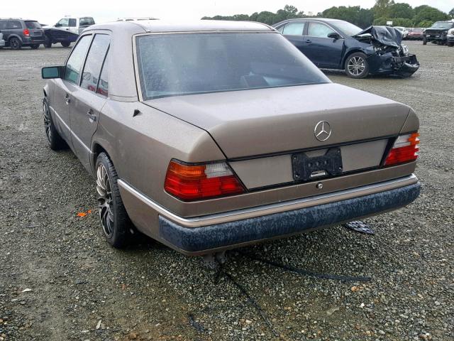 WDBEA30D0LB130097 - 1990 MERCEDES-BENZ 300 E BROWN photo 3