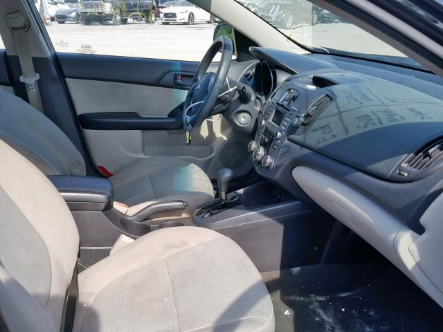 KNAFU4A26A5847306 - 2010 KIA FORTE EX BLACK photo 5