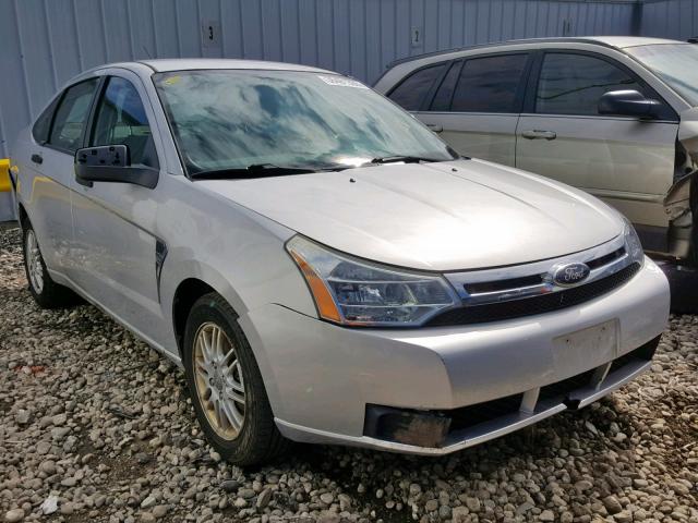 1FAHP35N08W220516 - 2008 FORD FOCUS SE SILVER photo 1