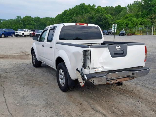 1N6AD07W19C402038 - 2009 NISSAN FRONTIER C WHITE photo 3