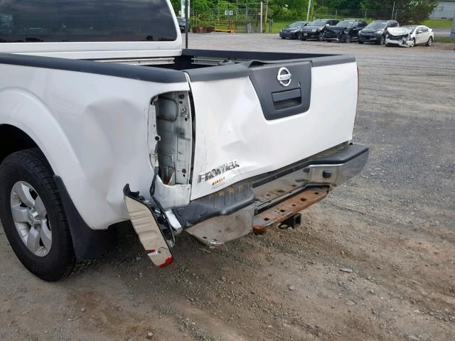 1N6AD07W19C402038 - 2009 NISSAN FRONTIER C WHITE photo 9