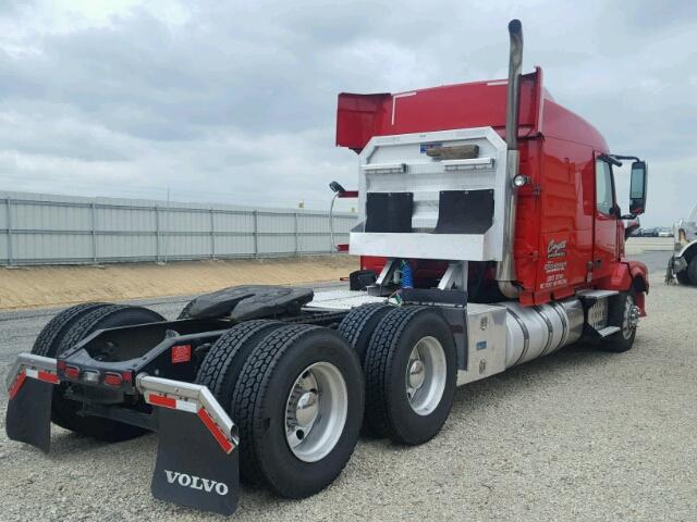 4V4NC9EH3FN933164 - 2015 VOLVO VN VNL RED photo 4