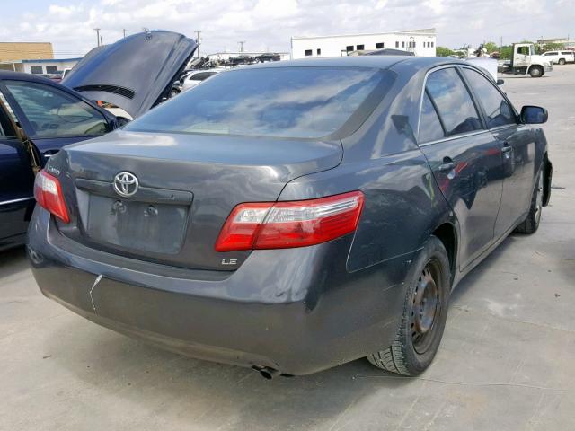 4T4BE46K08R017011 - 2008 TOYOTA CAMRY CE GRAY photo 4