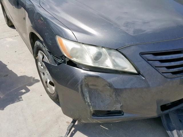 4T4BE46K08R017011 - 2008 TOYOTA CAMRY CE GRAY photo 9