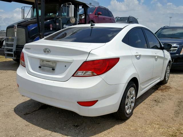 KMHCT4AE0GU160979 - 2016 HYUNDAI ACCENT SE WHITE photo 4