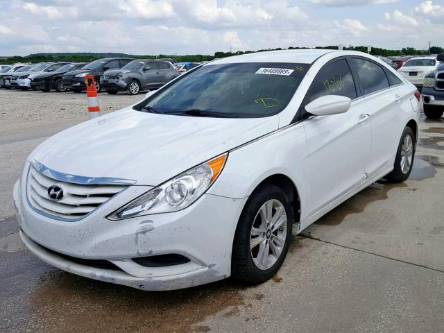 5NPEB4AC5CH463596 - 2012 HYUNDAI SONATA GLS WHITE photo 2