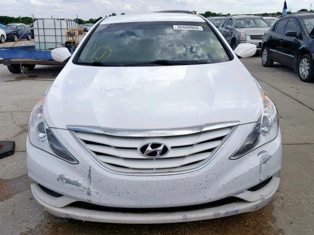 5NPEB4AC5CH463596 - 2012 HYUNDAI SONATA GLS WHITE photo 9