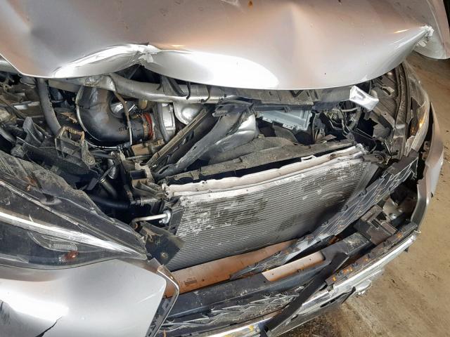 SJKCH5CR9HA022949 - 2017 INFINITI QX30 BASE SILVER photo 9